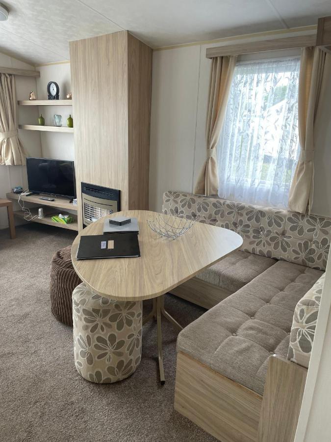 Parkdean Static Caravan On Cherry Tree Holiday Park Great Yarmouth Exterior photo
