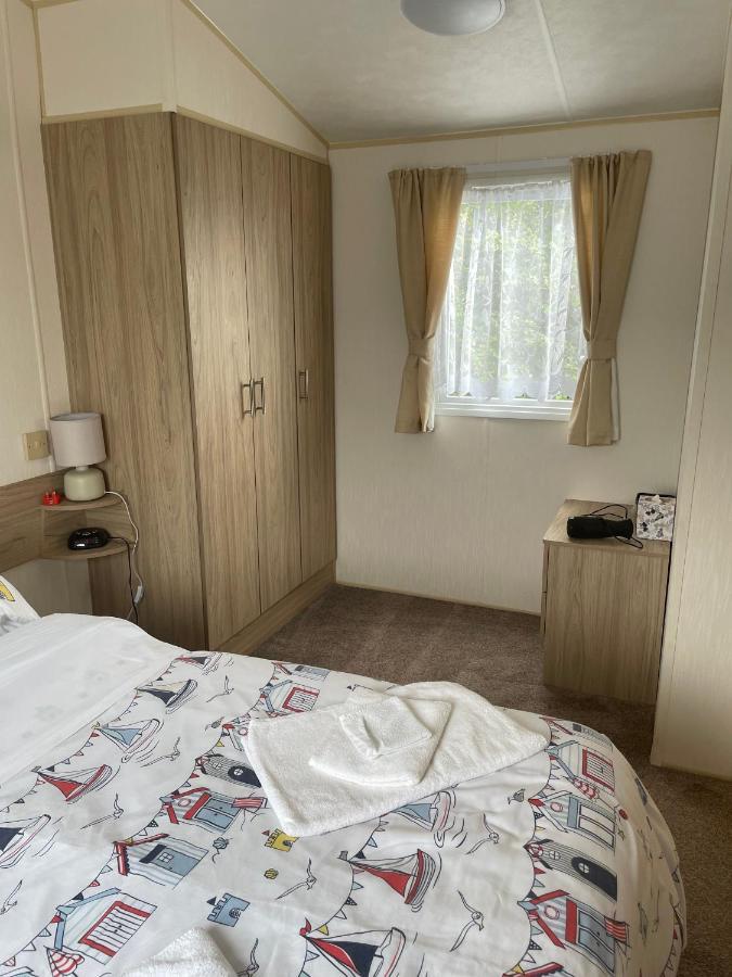 Parkdean Static Caravan On Cherry Tree Holiday Park Great Yarmouth Exterior photo