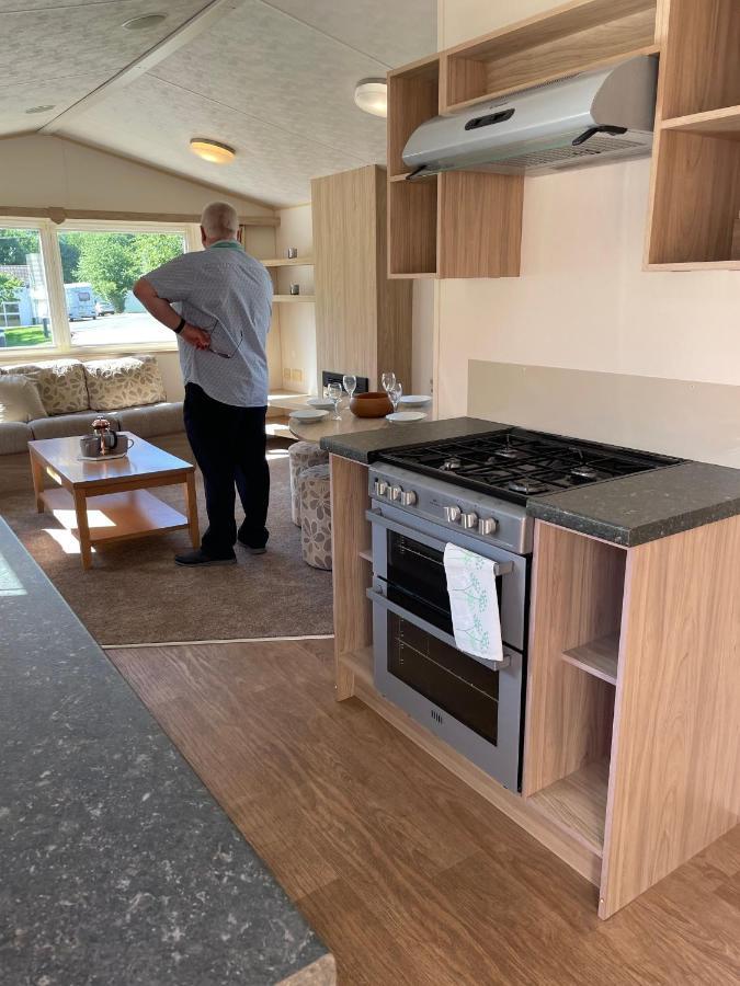 Parkdean Static Caravan On Cherry Tree Holiday Park Great Yarmouth Exterior photo